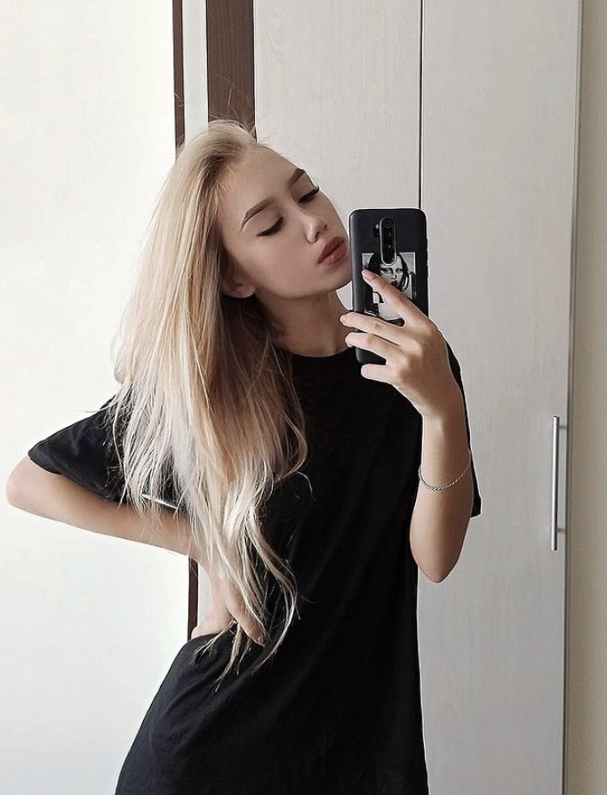 🎥 Вивьен привлекальеная девушка из Алчевска цена от 3500 руб