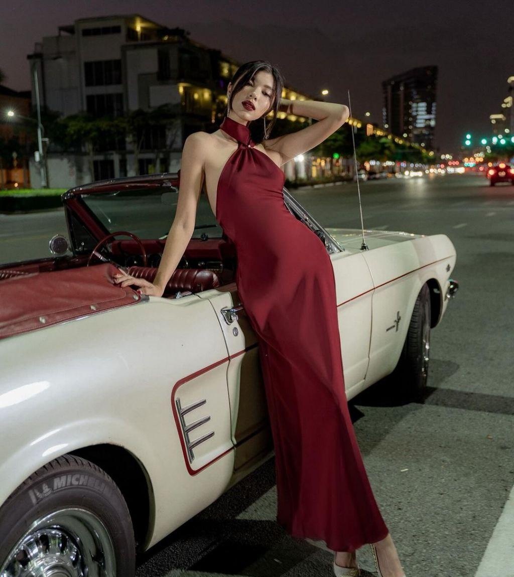 Урсула привлекальеная девушка из Алчевска цена от 12000 руб