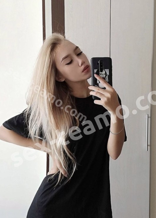 🎥 Вивьен привлекательная девушка из Алчевска цена от 3500 руб
