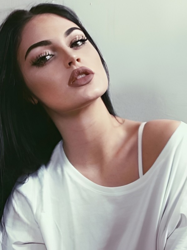 Моника привлекательная девушка из Алчевска цена от 3000 руб