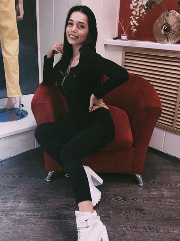 🎥 Оксана привлекательная девушка из Алчевска цена от 5000 руб