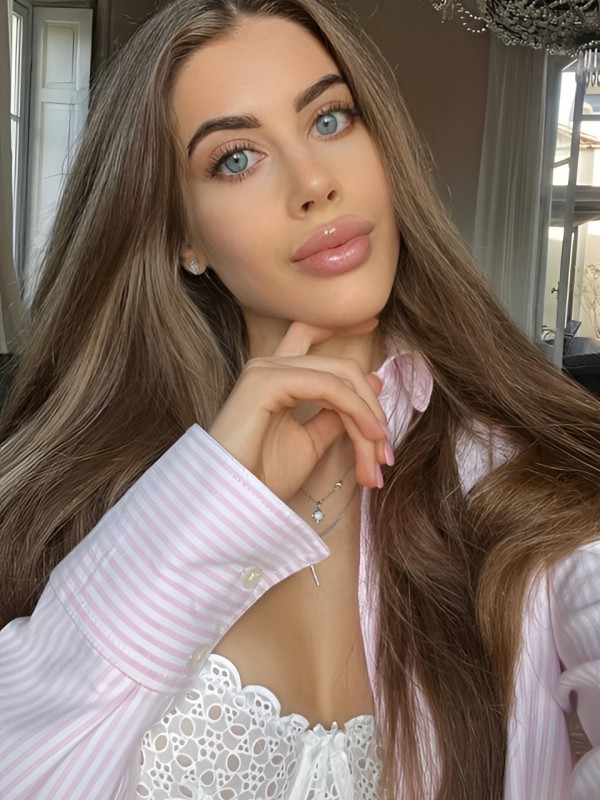 Молли привлекательная девушка из Алчевска цена от 5000 руб